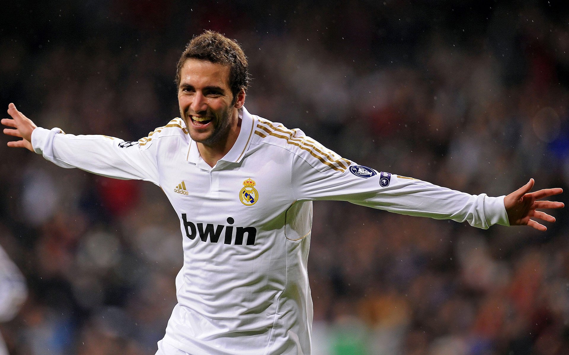 斯通斯一锤定音，比利亚雷亚尔主场击溃里昂